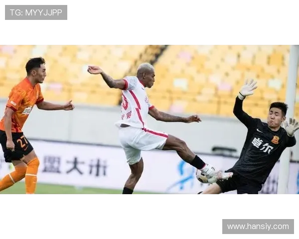 海伦芬全力施压,逼抢体系助力球队表现稳健持续提升 海伦芬全力施压,逼抢体系助力球队表现稳健持续提升