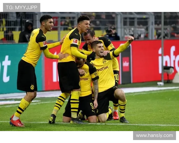 多特蒙德中场结构松散，近期表现波动，稳定节奏能力面临考验