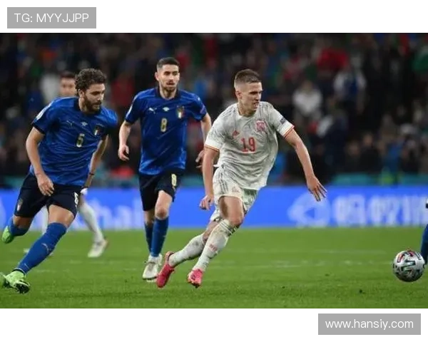 肋部渗透与小范围配合：奥尔莫的进攻特点